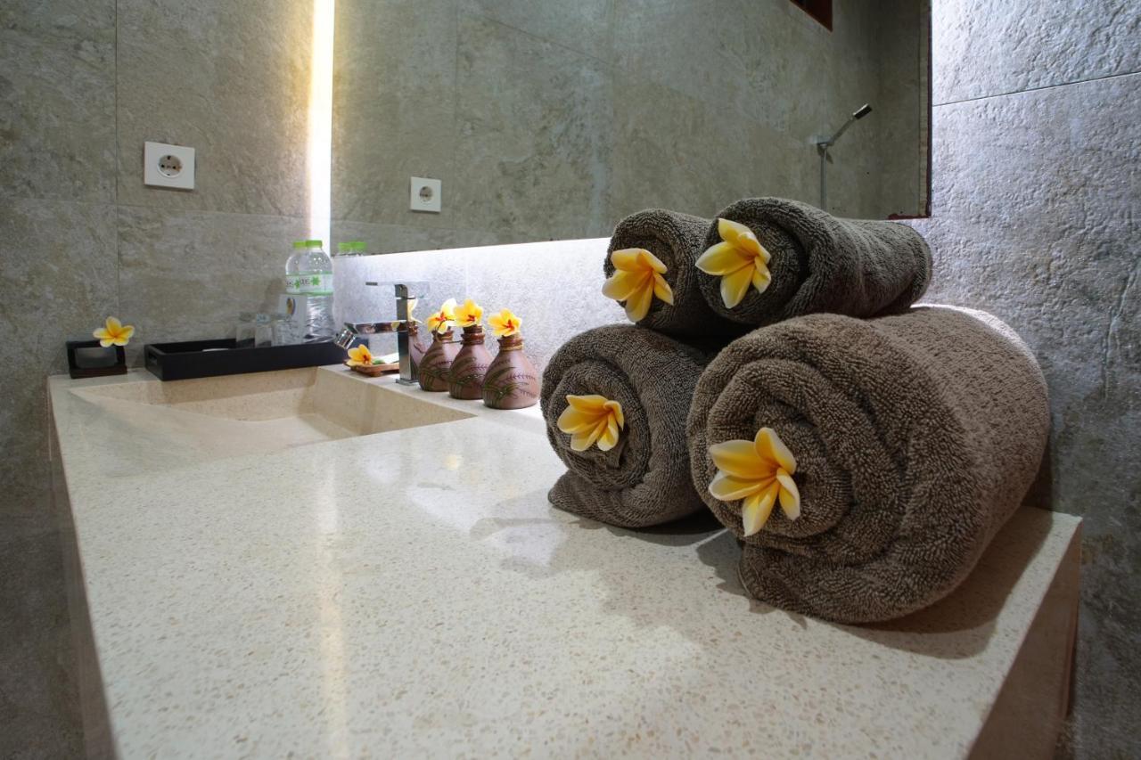 Pipe Dream Villas Resort Kuta  Exterior photo